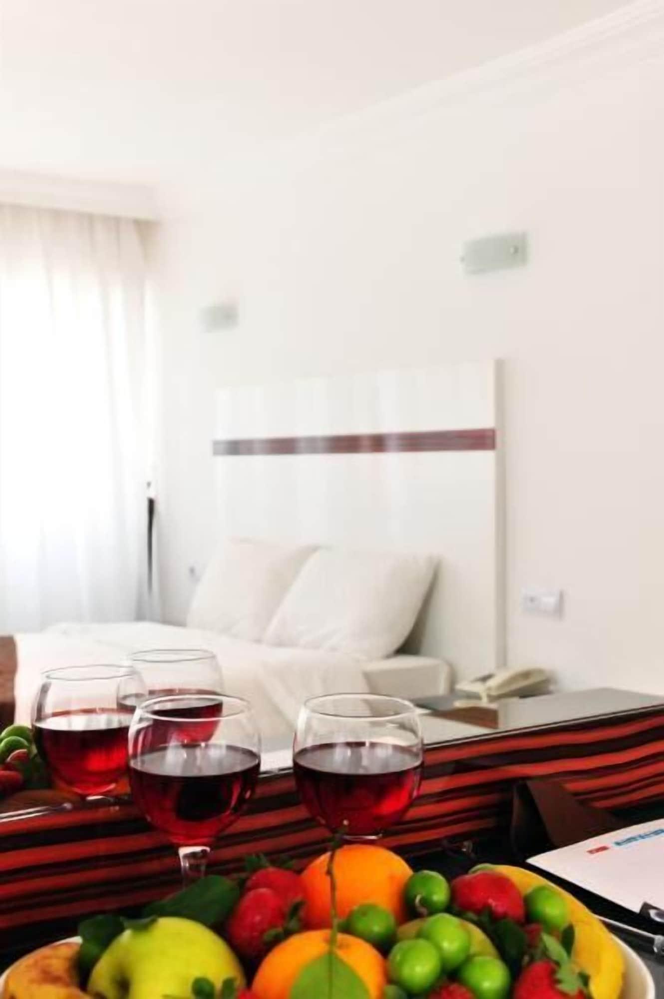 Otel Atalla 3*